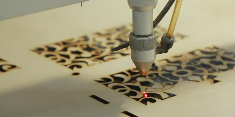 خدمات لیزر غیر فلزات